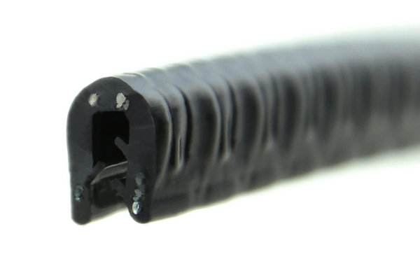 SP1-2S Kantenschutzprofil schwarz Klemmbereich 1-2 mm / Maße 9,8x7,1 mm